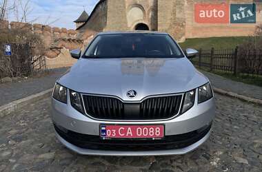 Лифтбек Skoda Octavia 2017 в Луцке