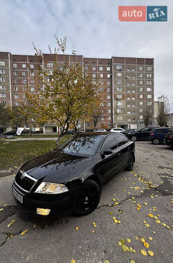 Лифтбек Skoda Octavia 2008 в Вараше