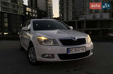 Универсал Skoda Octavia 2012 в 