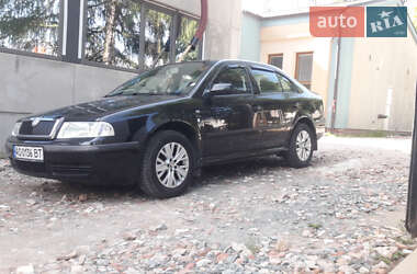 Ліфтбек Skoda Octavia 2003 в Хусті