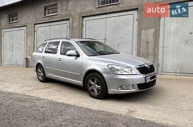 Універсал Skoda Octavia 2011 в Одесі