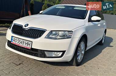 Универсал Skoda Octavia 2015 в Иршаве