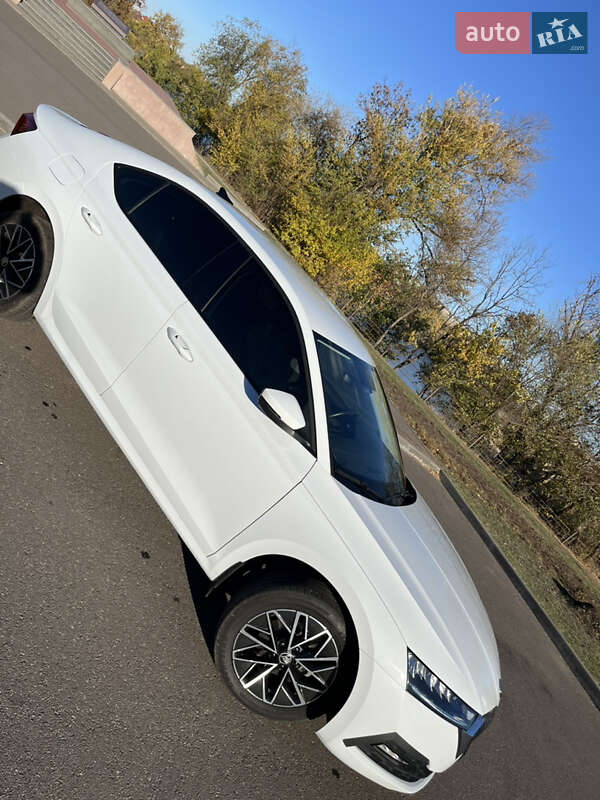 Лифтбек Skoda Octavia 2020 в Кривом Роге