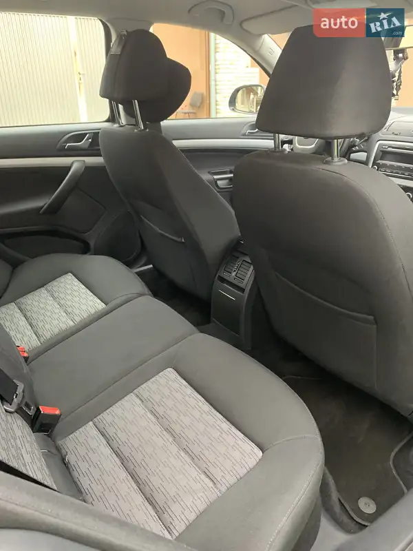 Skoda Octavia 2010 VIN TMBHJ61Z2A8029194 фото оголошення 8 з 54
