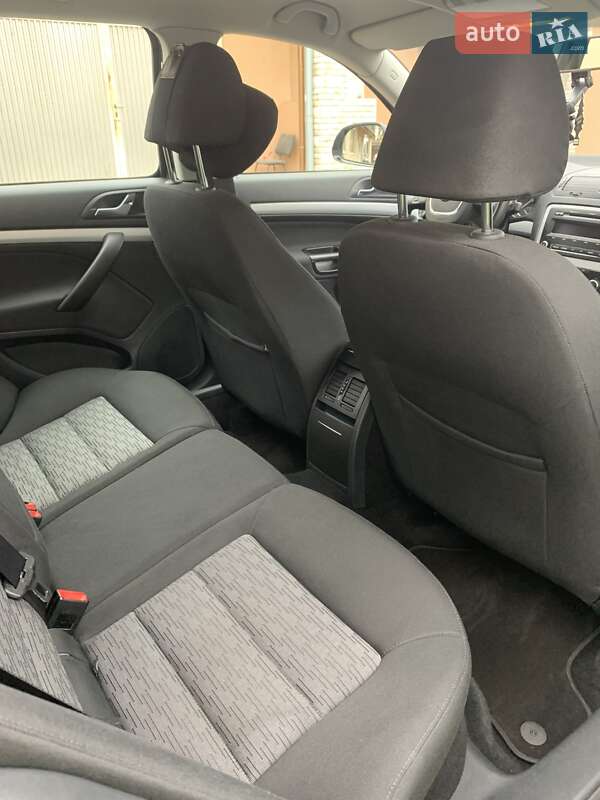 Універсал Skoda Octavia 2010 в Виноградові