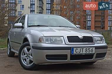 Лифтбек Skoda Octavia 2006 в Луцке