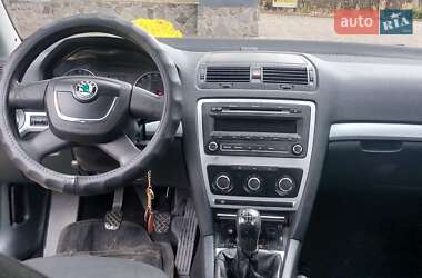 Лифтбек Skoda Octavia 2010 в 