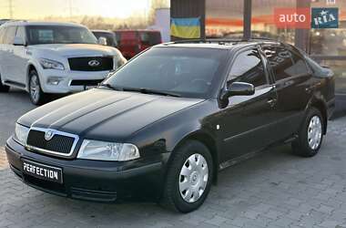 Лифтбек Skoda Octavia 2003 в Черновцах