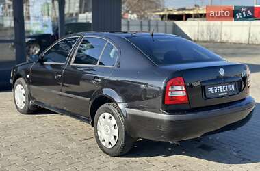 Лифтбек Skoda Octavia 2003 в Черновцах