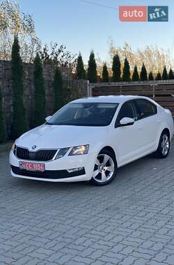 Лифтбек Skoda Octavia 2018 в Стрые