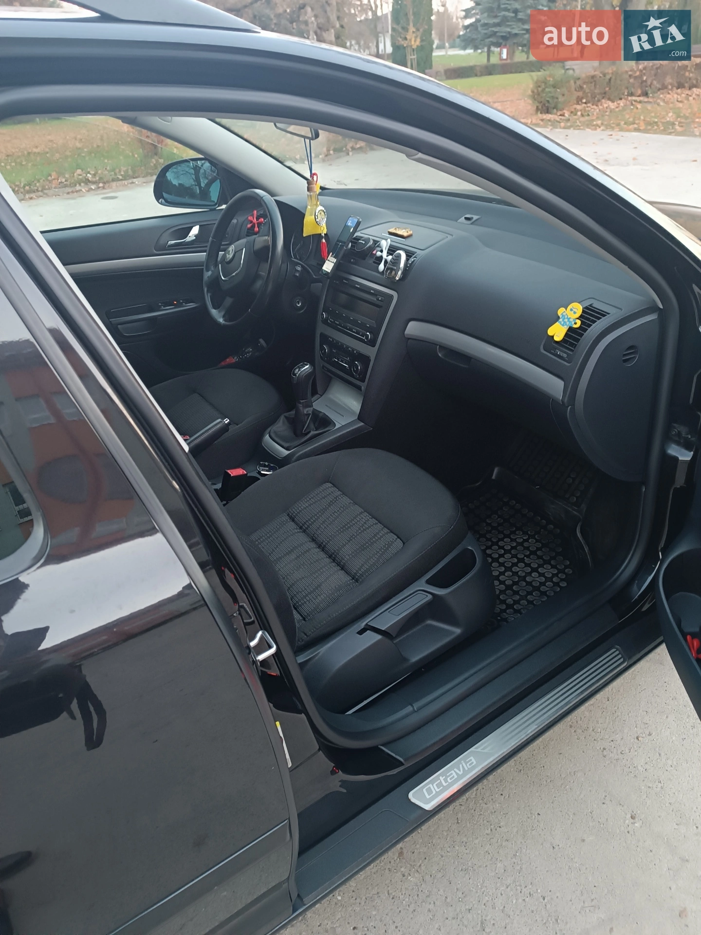 2010 Skoda Octavia - мініатюра 5