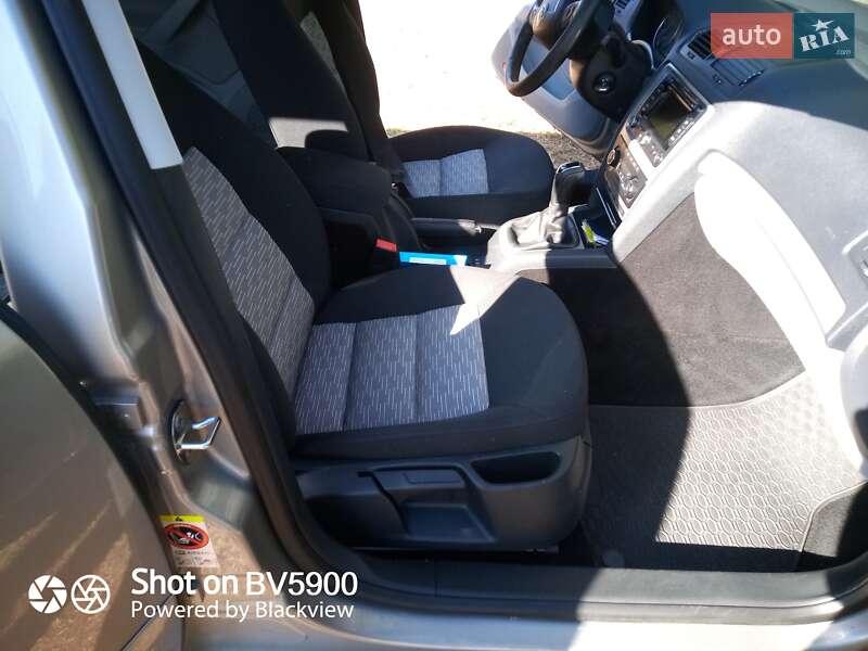 Універсал Skoda Octavia 2013 в Лохвиці