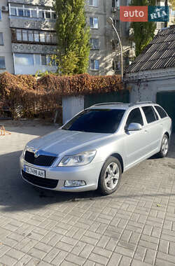 Універсал Skoda Octavia 2011 в Дніпрі