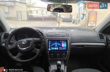 Лифтбек Skoda Octavia 2012 в 