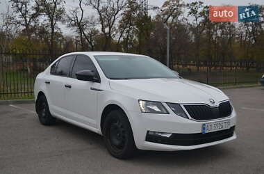 Лифтбек Skoda Octavia 2018 в Днепре