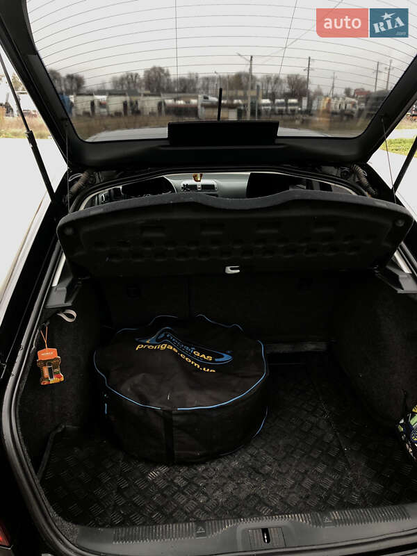 Лифтбек Skoda Octavia 2010 в Радехове фото 14 Лифтбек Skoda Octavia 2010 в Радехове