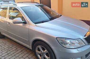 Універсал Skoda Octavia 2012 в Вараші