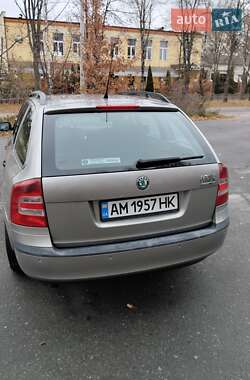 Універсал Skoda Octavia 2008 в Звягелі