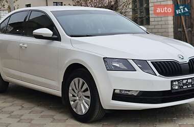 Лифтбек Skoda Octavia 2017 в Желтых Водах