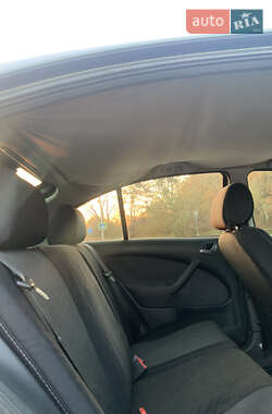 Лифтбек Skoda Octavia 2001 в 