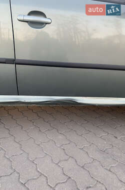 Лифтбек Skoda Octavia 2001 в 