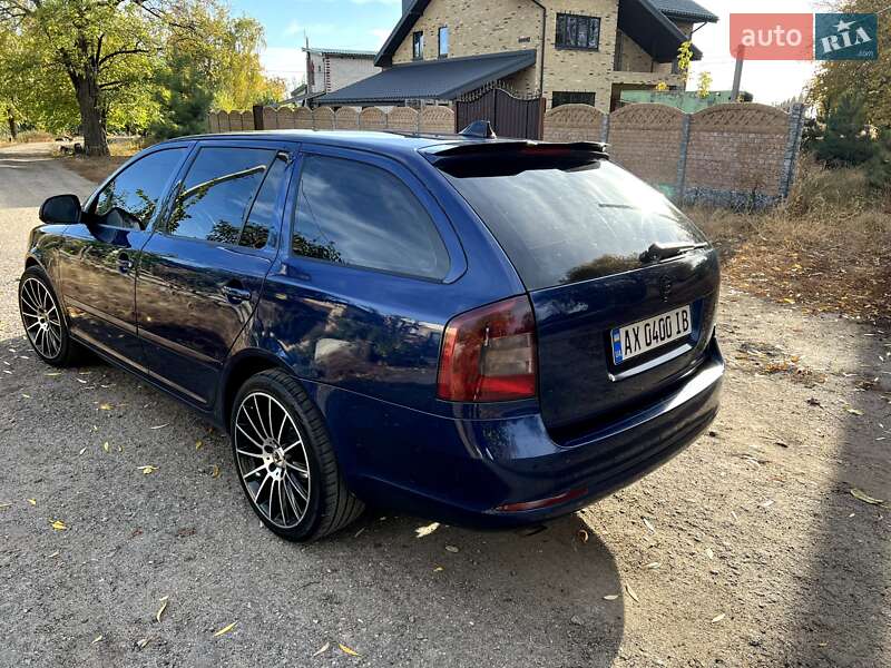 Універсал Skoda Octavia 2010 в Харкові