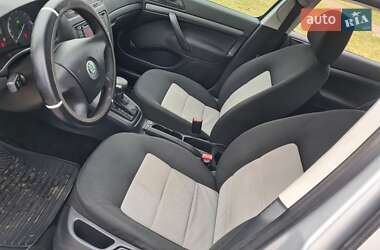 Лифтбек Skoda Octavia 2008 в 