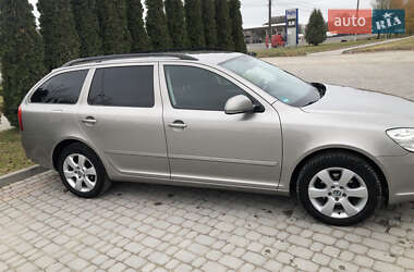 Універсал Skoda Octavia 2009 в Дунаївцях