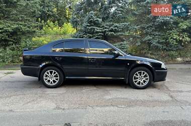 Лифтбек Skoda Octavia 2006 в 