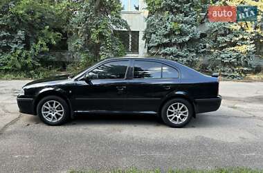 Лифтбек Skoda Octavia 2006 в 