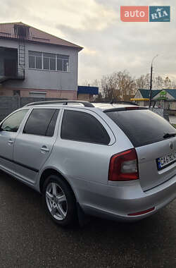 Универсал Skoda Octavia 2012 в Каменке