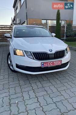 Ліфтбек Skoda Octavia 2018 в Стрию