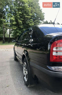 Лифтбек Skoda Octavia 2008 в 