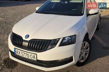 Лифтбек Skoda Octavia 2019 в Балаклее