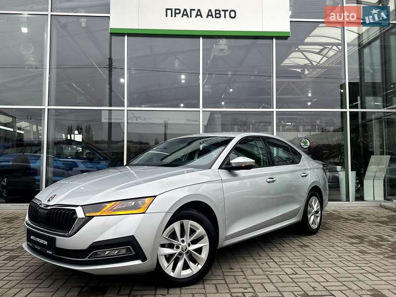 Лифтбек Skoda Octavia 2021 в Киеве