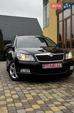 Универсал Skoda Octavia 2012 в Староконстантинове