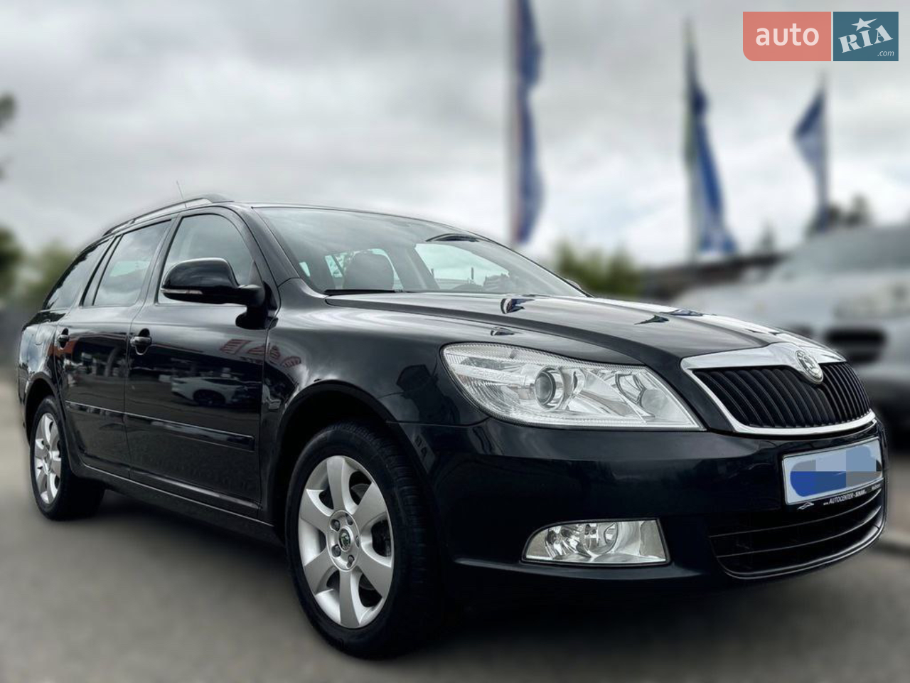 2010 Skoda Octavia - мініатюра 3