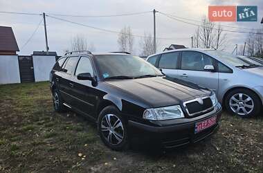 Універсал Skoda Octavia 2008 в Маневичах