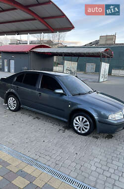 Лифтбек Skoda Octavia 2003 в Надворной