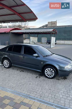 Лифтбек Skoda Octavia 2003 в Надворной