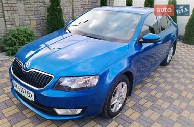 Лифтбек Skoda Octavia 2016 в Хмельницком