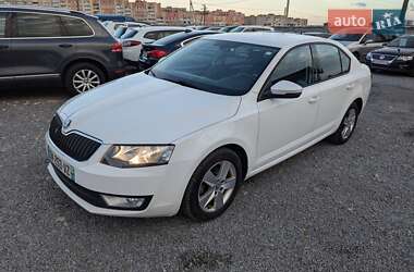 Лифтбек Skoda Octavia 2015 в Ровно