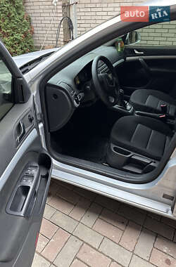 Лифтбек Skoda Octavia 2010 в 