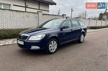 Універсал Skoda Octavia 2011 в Житомирі