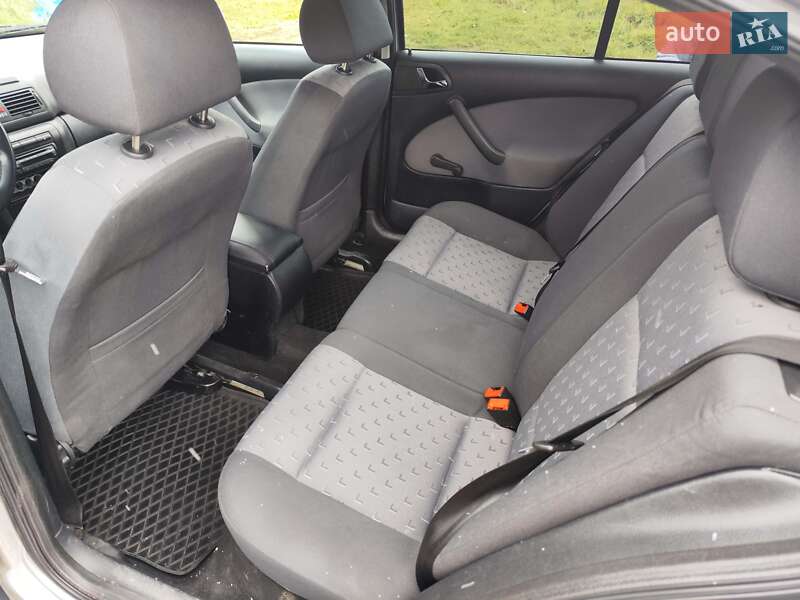 Лифтбек Skoda Octavia 2008 в Львове