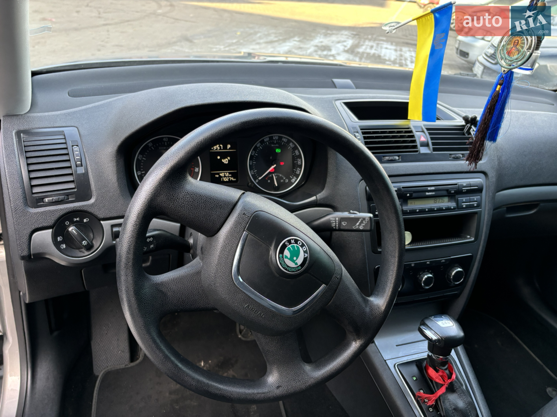 2010 Skoda Octavia - мініатюра 15
