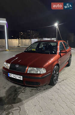 Лифтбек Skoda Octavia 2001 в 
