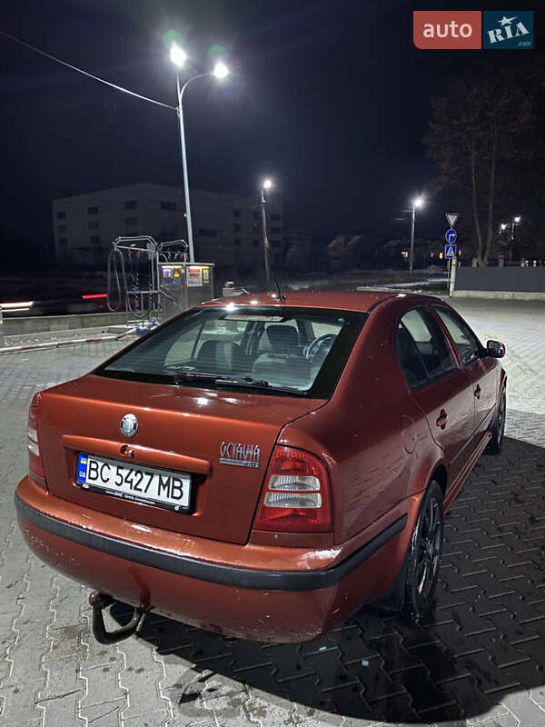 Лифтбек Skoda Octavia 2001 в Львове