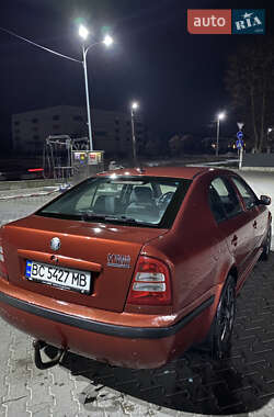 Лифтбек Skoda Octavia 2001 в 