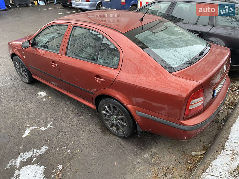 Лифтбек Skoda Octavia 2001 в Львове